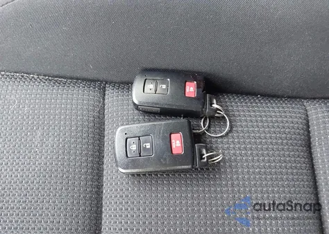 2018 Toyota Rav4 Xle из США, поврежденный, VIN JTMWFREV6JJ189928